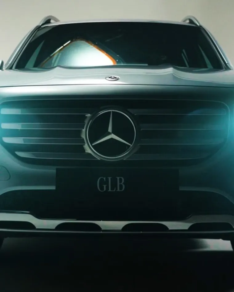 Mercedes-Benz frontal
